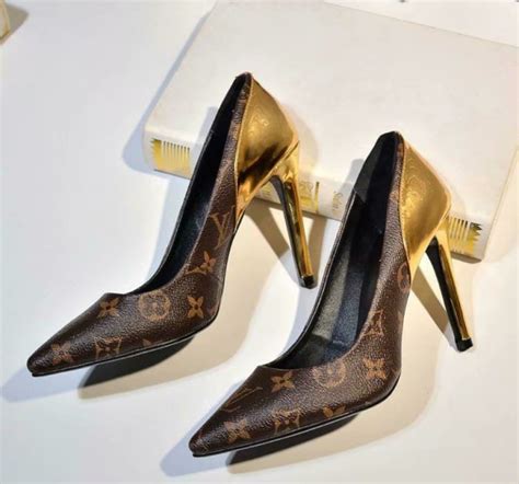 Products by Louis Vuitton: Cherie Pump